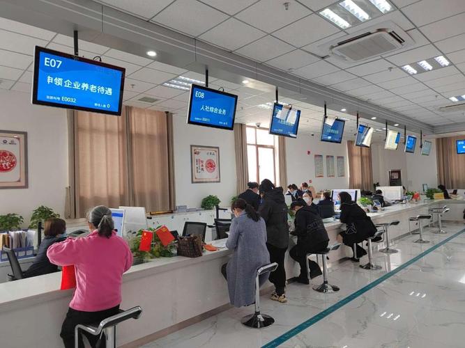 美康医保卡过期怎样换？亲历者教你3步搞定，避免白跑一趟